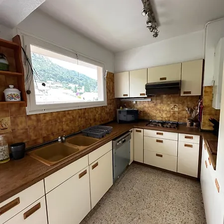 T4 Avec Terrasse Et Garage Prive Apartament *