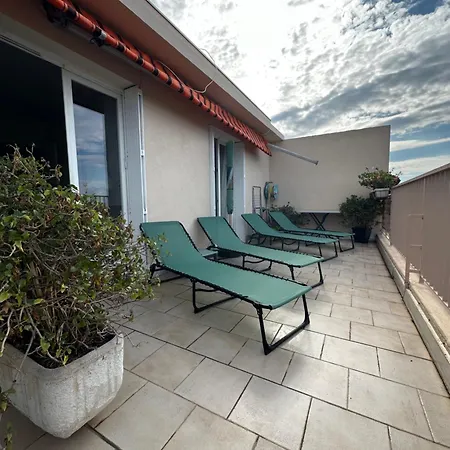 아파트 T4 Avec Terrasse Et Garage Prive *
